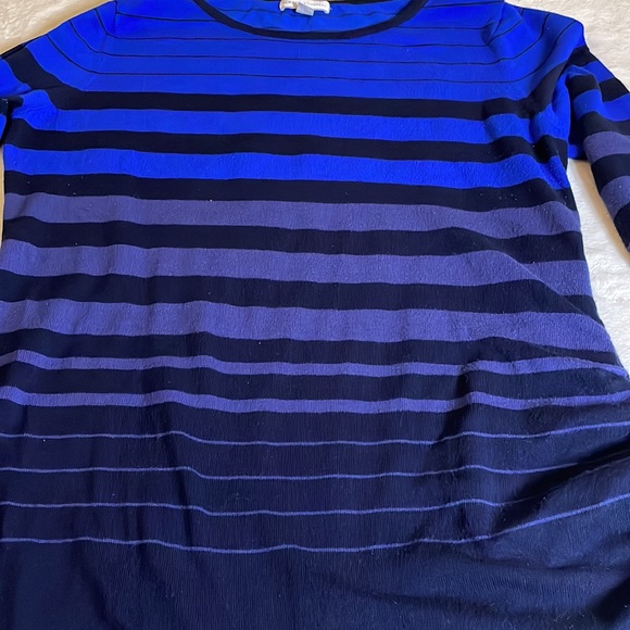 New York & Co Blue Gradient Striped Sweater with Zipper Side size Large - Picture 2 of 10